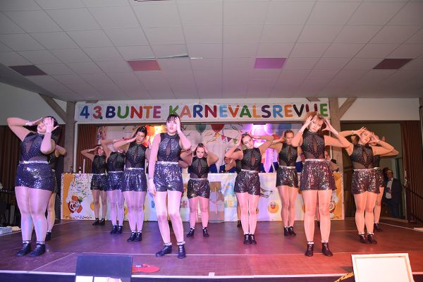 karneval-2025-210AD2E7B00-C9DA-D498-16F1-4C48363D85E2.jpg