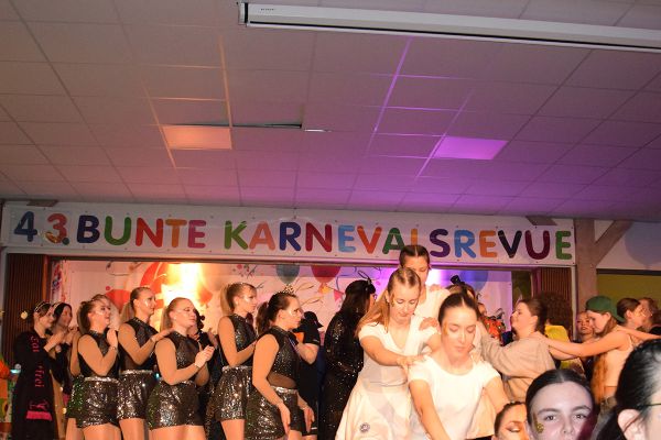 karneval-2025-236FF751495-A750-F570-CA2B-D23D4CF0D3AB.jpg