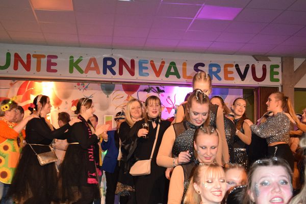 karneval-2025-242FAE20661-5C96-CC29-3234-A73556ECC69E.jpg