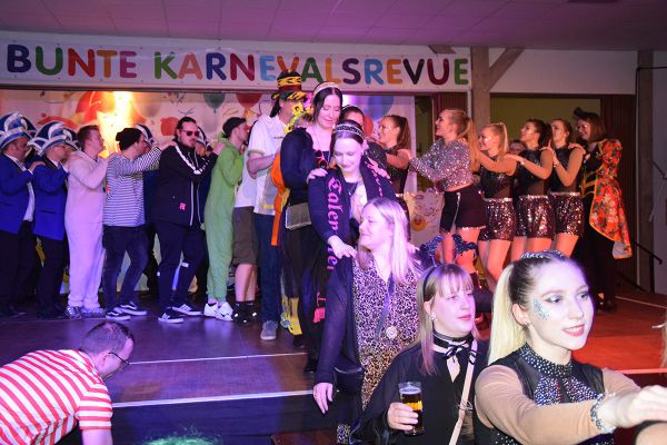 karneval-2025-244608F4E1B-C791-EE69-3C7D-2520535648AE.jpg