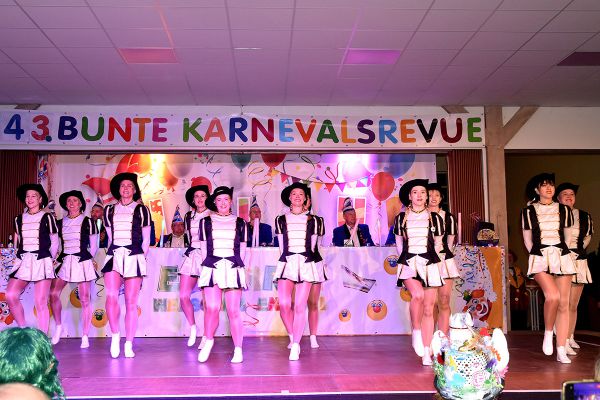 karneval-2025-2746E8D19F-14D4-0257-32D7-98325D5E76AB.jpg