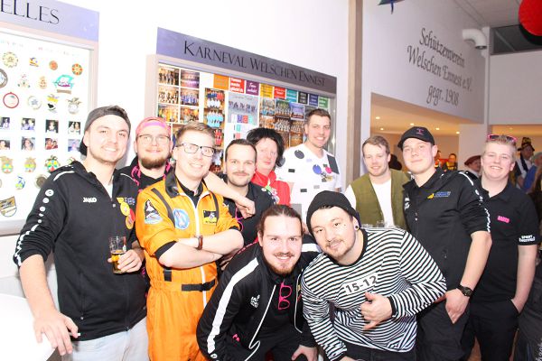 karneval-2025-6180827133-D9B2-0C2F-F4B2-0732E545B0A0.jpg